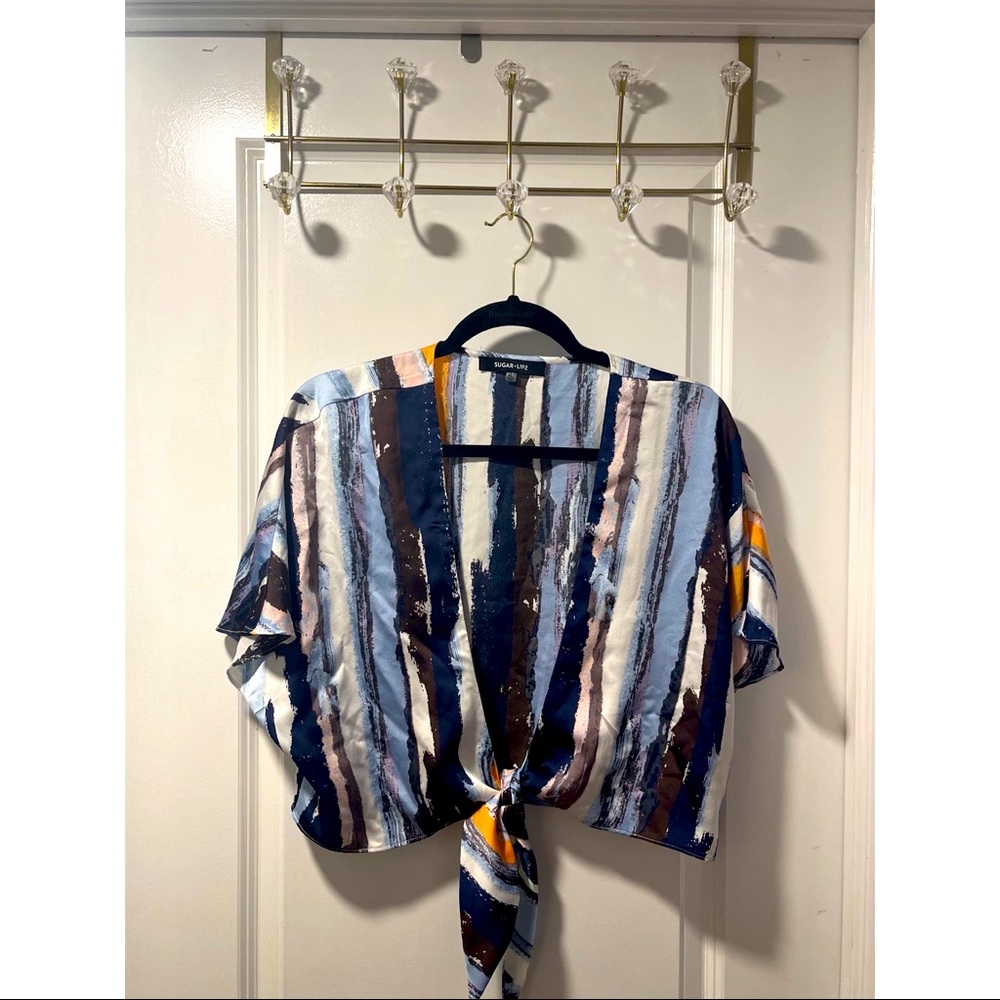 SUGAR LIPS TOP